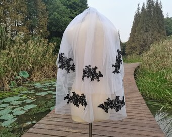 Short Two-Layer White/Ivory Applique Lace Veil Elegant Bridal  Wedding Black Applique Veil With Comb Elbow Length Veil