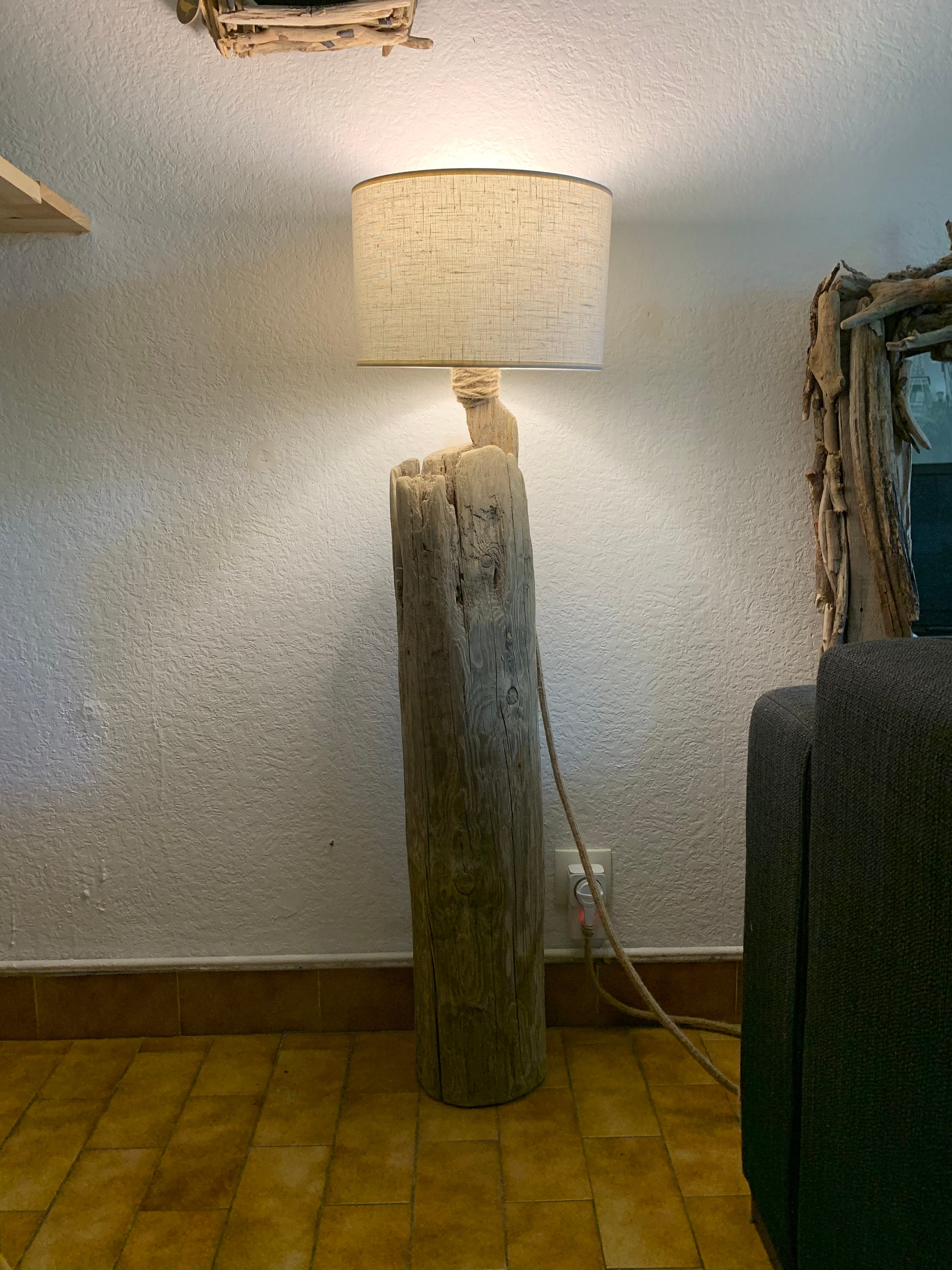 Lampadaire Naturel en Bois Flotté Pour Salon