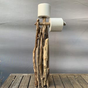Distributeur de papier toilette en bois flotté, hauteur 68 cm
