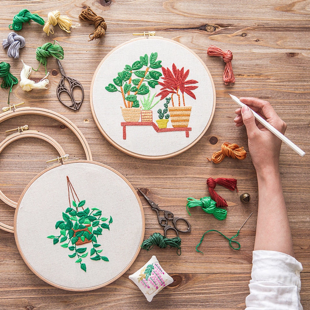 Embroiderymaterial Kit para principiantes Tutorial de bordado a mano Kit de  bricolaje con 6 tipos diferentes de puntadas de bordado (7 artículos)