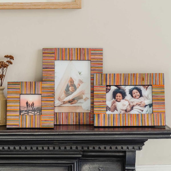 Moldura de foto listrada multicolorida feita à mão: Moldura de madeira Papri