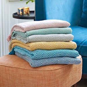 Recycled Cotton Woven Chevron Throw - Soft Blanket - Geometric Design Throw - Sofa Cover - 125cm x 150cm - Striped Throw - New Home Décor