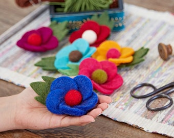 Pack of Three Felt Daisy Flower Brooch - Felt Flower Corsage - Felt Accessory - Pinned Brooch - Felt Brooch - Handmade Felt Brooch