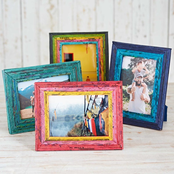 Recycled Newspaper Photo Frame - 7x5 Inch Handmade Picture Frame - Paper Frame - Colorful And Unique Photo Frame - Sustainable