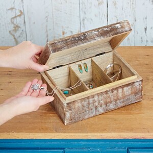 glass compartment jewellery box
