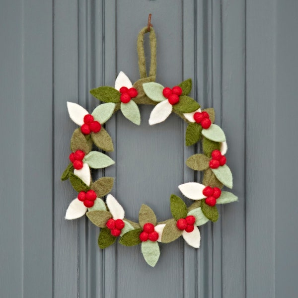 Couronne de Noël en feutre baies - décoration feutrée - couronne de Noël en laine - décoration de Noël en feutre faite main - couronne de porte classique