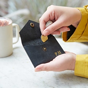 Personalisierte Büffelleder Geldbörse | Schwarzes Münztäschchen aus recyceltem Leder | Kleine Münztasche