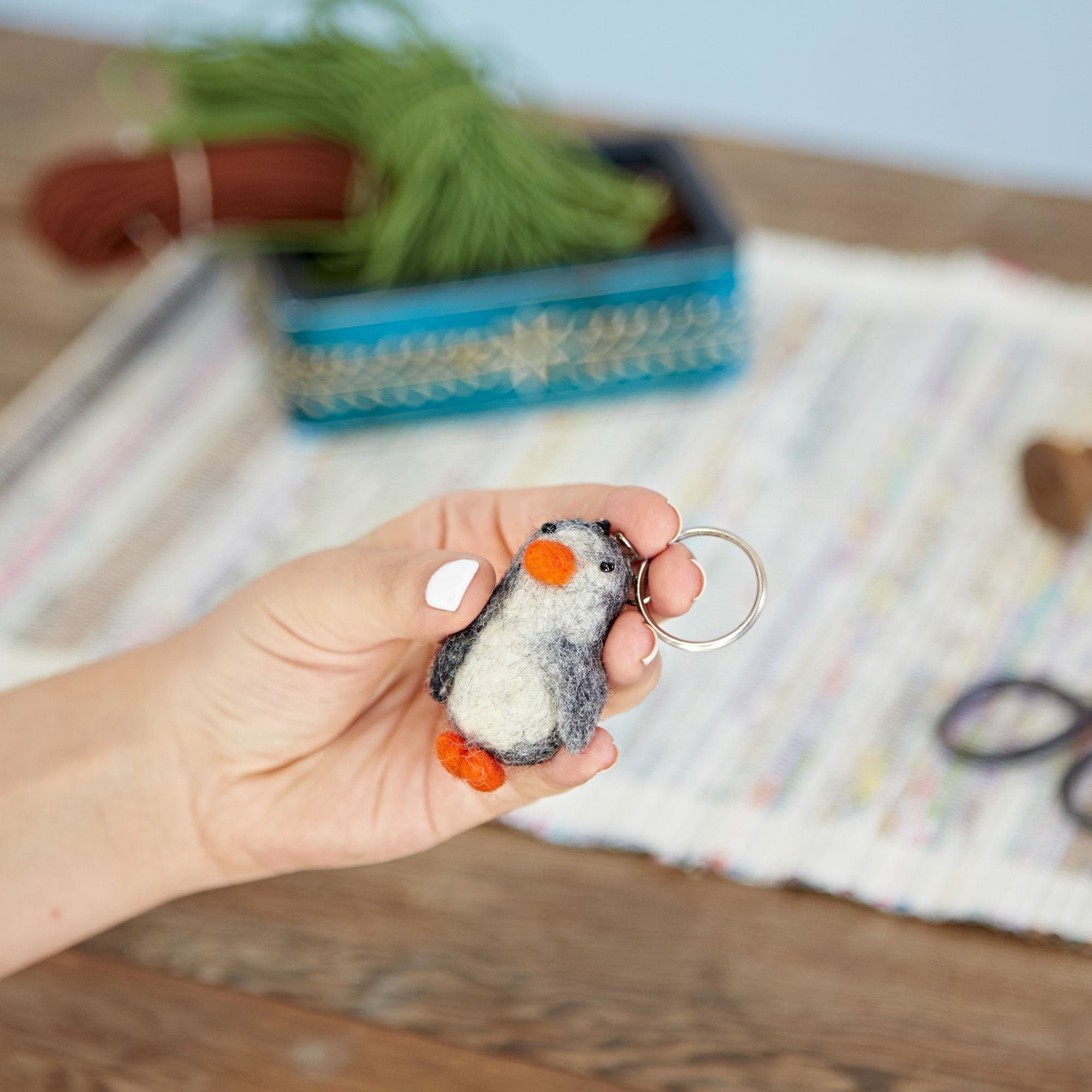 Felt Penguin Keyring - Felt Key Chain - Cute Penguin Keychain - Winte…