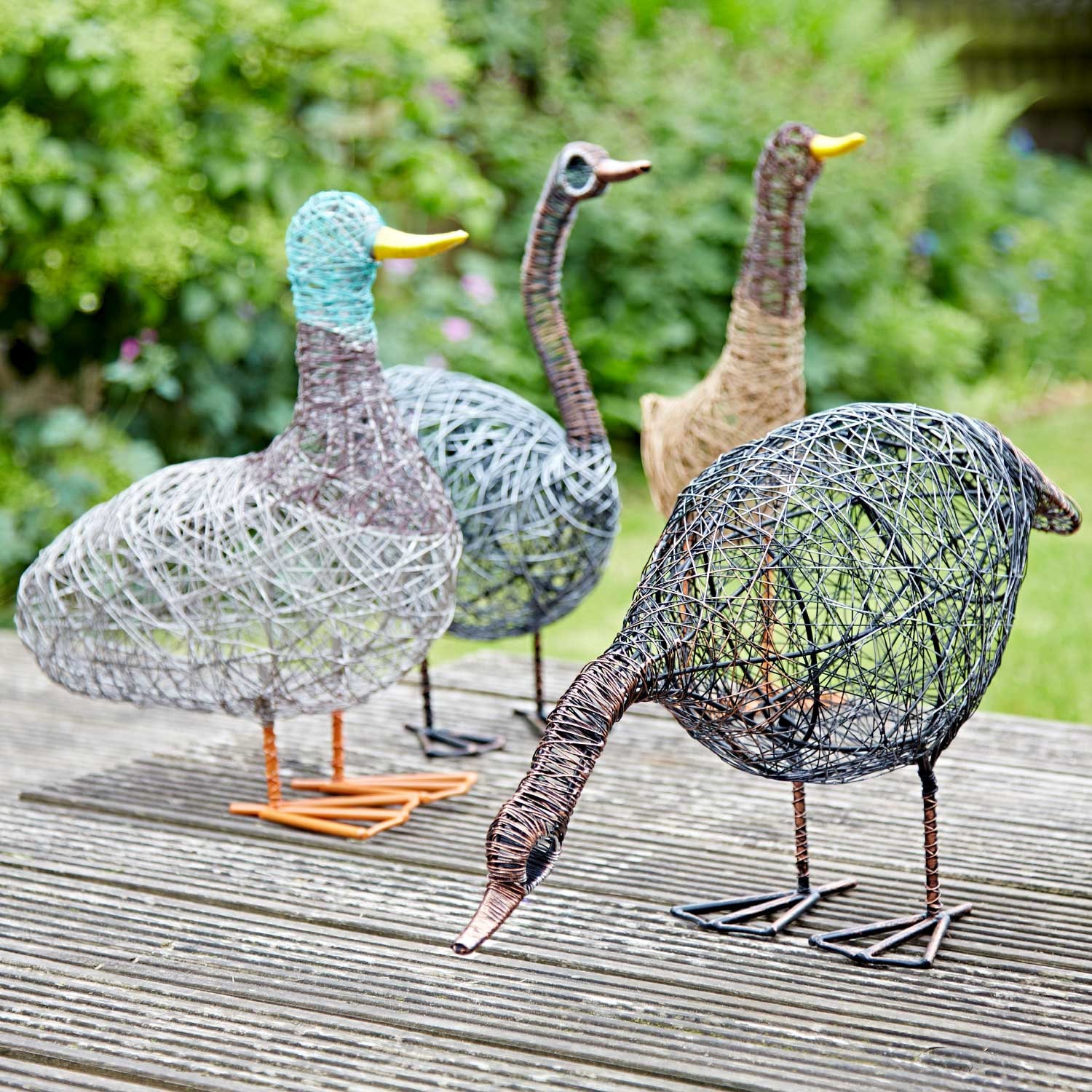 Hot Selling Customized Color Duck Figurine Garden Home Decoration