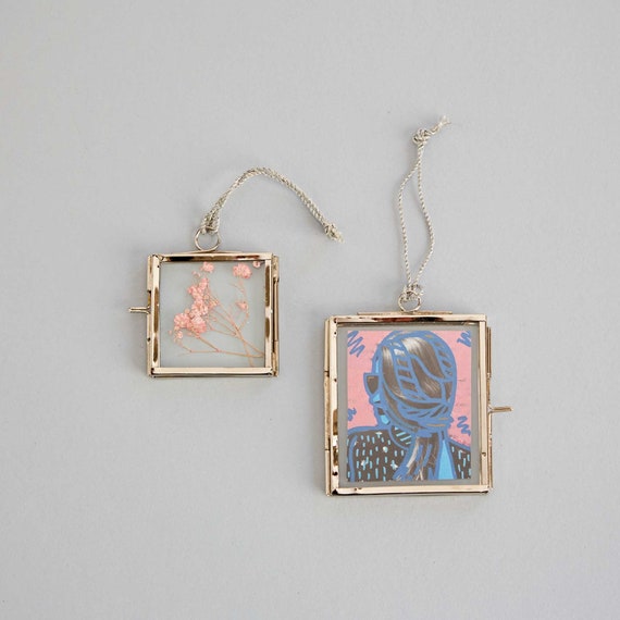 Small Hanging Glass and Metal Photo Frame One Picture Frame