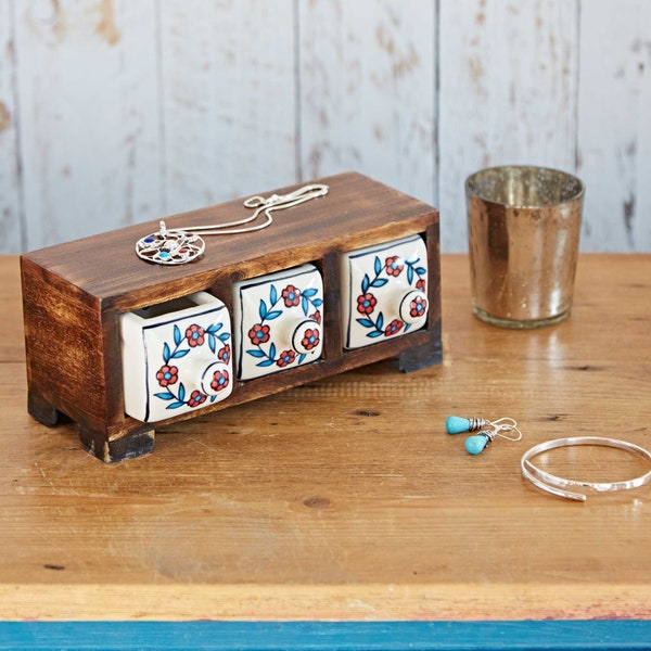 Boîte à bijoux 3 tiroirs en bois de manguier floral blanc - boîte à bijoux - rangement pour bibelots - coffre à souvenirs - bohème peint à la main