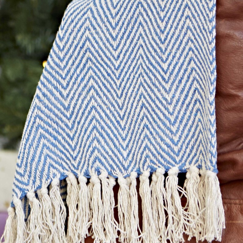Geometric Design Throw 125cm x 150cm Recycled Cotton Woven Chevron Throw Sofa Cover Soft Blanket Striped Throw New Home Decor
