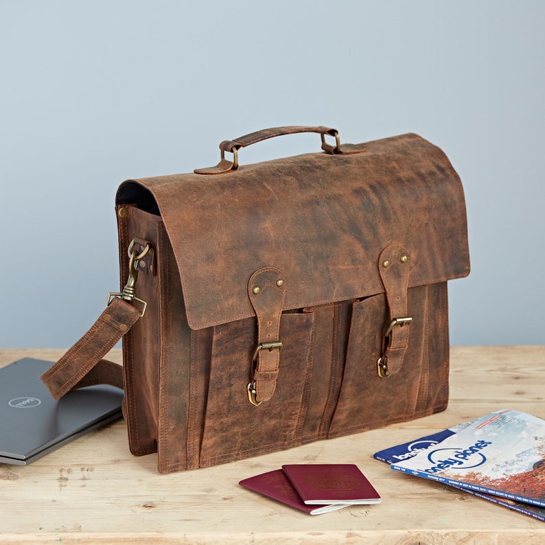 Porte-documents personnalisé en cuir de buffle fait main sac à bandoulière sac messager en cuir sac à bandoulière monogramme personnalisé sacs pour homme image 5