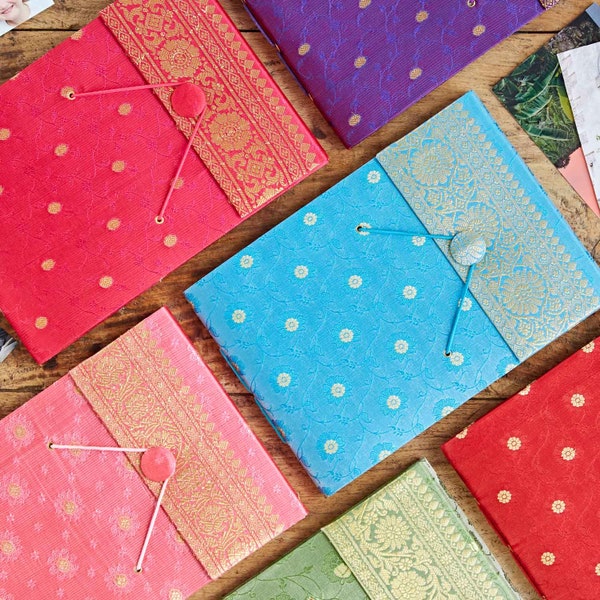 Albums photo sari - album photo en tissu fait main - album photo coloré - album fait main - album de mariage - tissu sari indien - sari