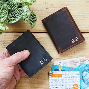 Billetera personalizada de piel de búfalo hecha a mano (negra o marrón)