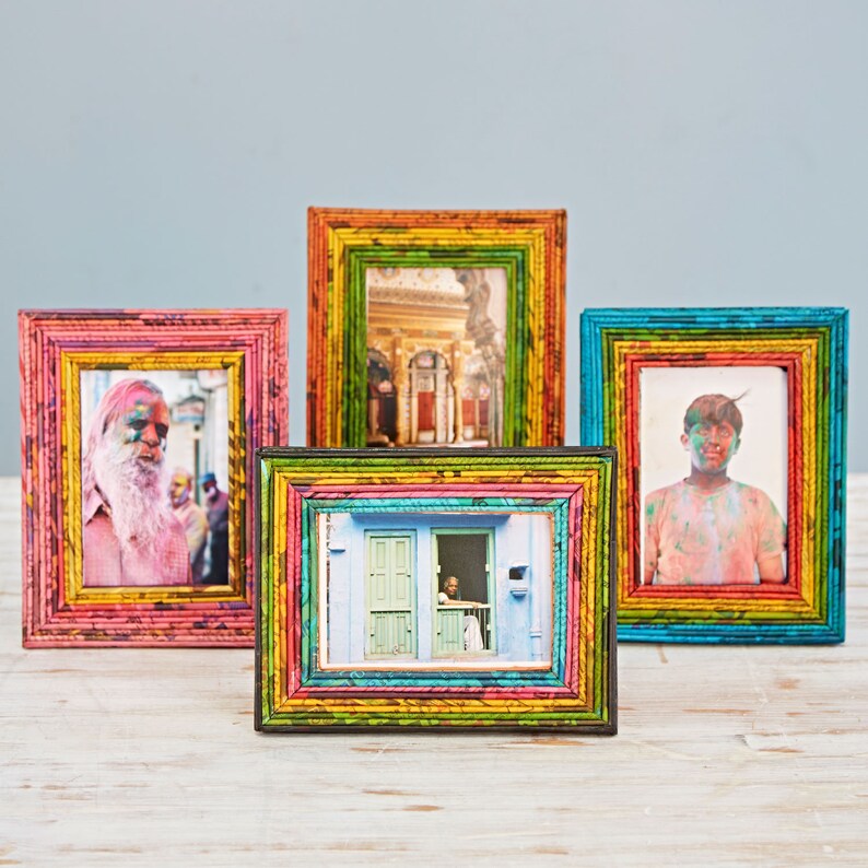 Recycled Newspaper Photo Frame - 4x6 Picture Frame - Paper Frame - Colourful And Unique Photo Frame - Sustainable 6x4 Inch Picture Frames 