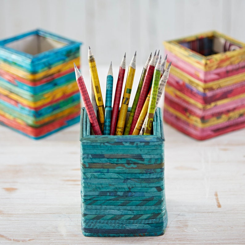 teal pen holder