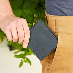 Cartera personalizada de piel de búfalo negra hecha a mano - Tarjetero personalizado - Tarjetero y monedero - Regalo personalizado para él imagen 6