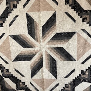 Beautiful Black and Tan Quilt - Etsy