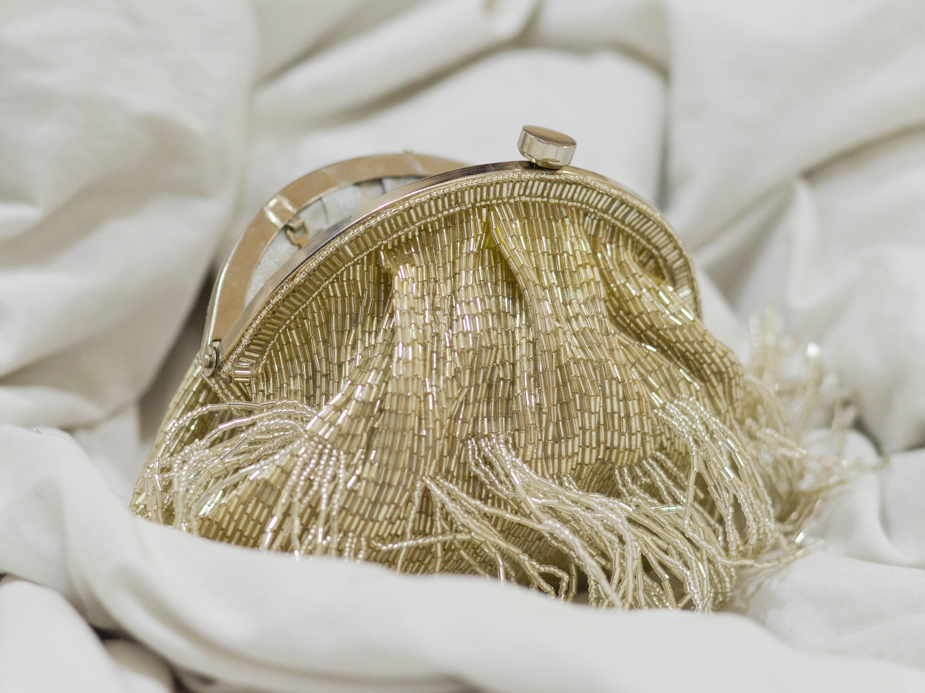 New Fashion Glitter Rhinestone Women's Clutch Bags Versatile with Chain  Wedding Evening Bags Handbag - China Clutch Bags and Evening Bags price |  Made-in-China.com