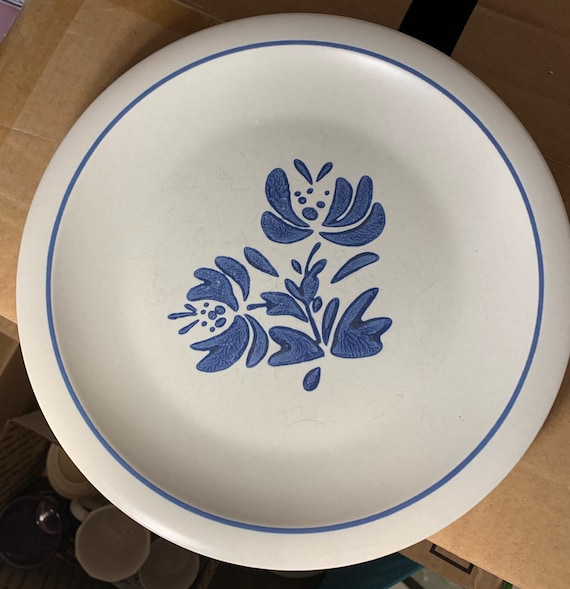 Pfaltzgraff 10 Yorktowne Dinner Plate Plates Dining & Serving