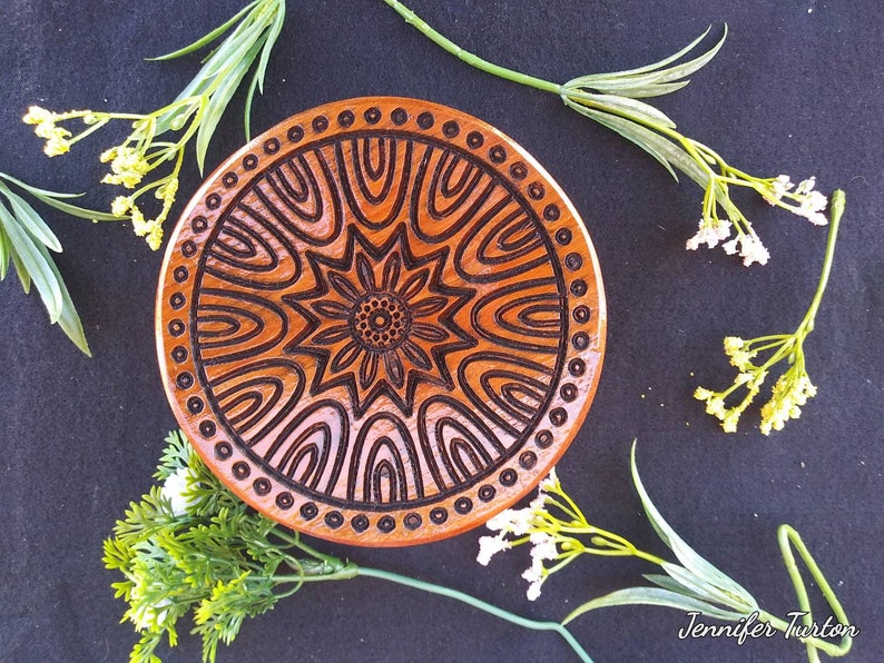 Can be personalised on bottom for an extra charge. 4 34 inch round by 3 inch deep Stash Round AROMATIC cedar Mandala box jewlery