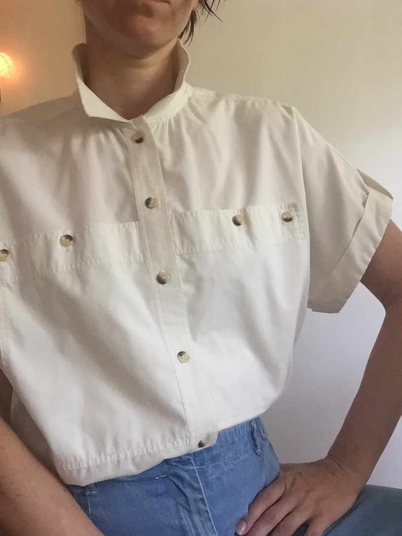 Neutral Blouse Vintage Cotton Blouse Safari Blouse Off White Blouse Large Pockets Vintage Blouse Tortoise Buttons