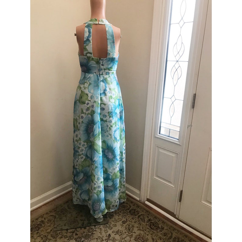 1970’s Flower Child shops Halter Dress, Beautiful Multi Blue Floral Print