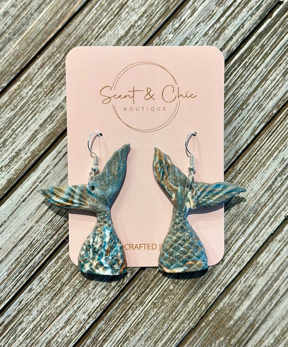 Orecchini Pendenti Sirena In Argento 925 Con Paillettes Acriliche: Gioiello A Forma Di Coda Di Pesce, Regalo Originale Per Amanti Del Mare.