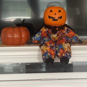 Halloween Pumpkin Man Doll: Candy Bucket Decoration