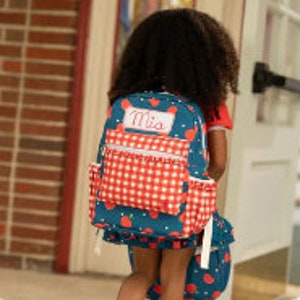 Sac à dos pour fille, cartable à volants, sac à lunch, pommes, monogramme, personnalisé, brodé, enfant, sac à dos bleu marine pommes, rouge