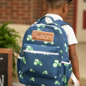 Sac à dos pour garçon, cartable, sac à lunch, tracteur bleu marine, monogramme, personnalisé, brodé, enfants, sac à dos, tracteur, ferme, maternelle