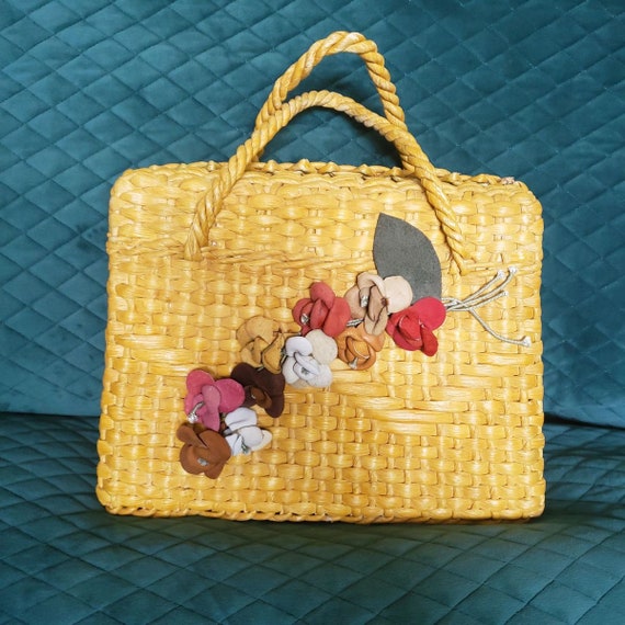 vintage purse purse with flowers wicker purse stra