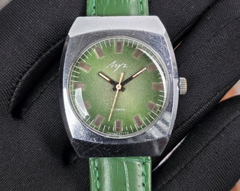 Luch 23 Jewels gilded movement USSR wristwatch caliber 2209 Soviet Union ЛУЧ watch 1970s
