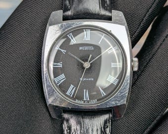 Wostok (Vostok) 18 Jewels USSR Wristwatch caliber 2209 SU Soviet Union watch 1980s