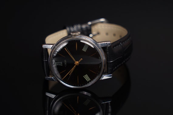 Pobeda (ZIM) Победа 15 Jewels USSR Wristwatch cal… - image 1