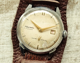Chaika (Wostok) CHCHZ 17 Jewels USSR wristwatch Soviet Union watch 1980s