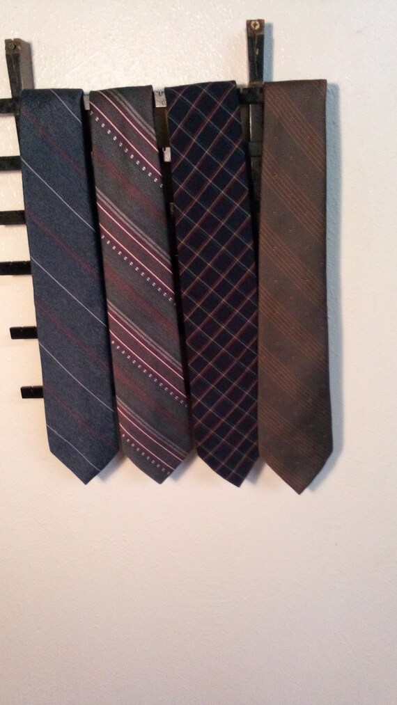 4 Designer Men's Silk Neckties, FREE SHIPPING