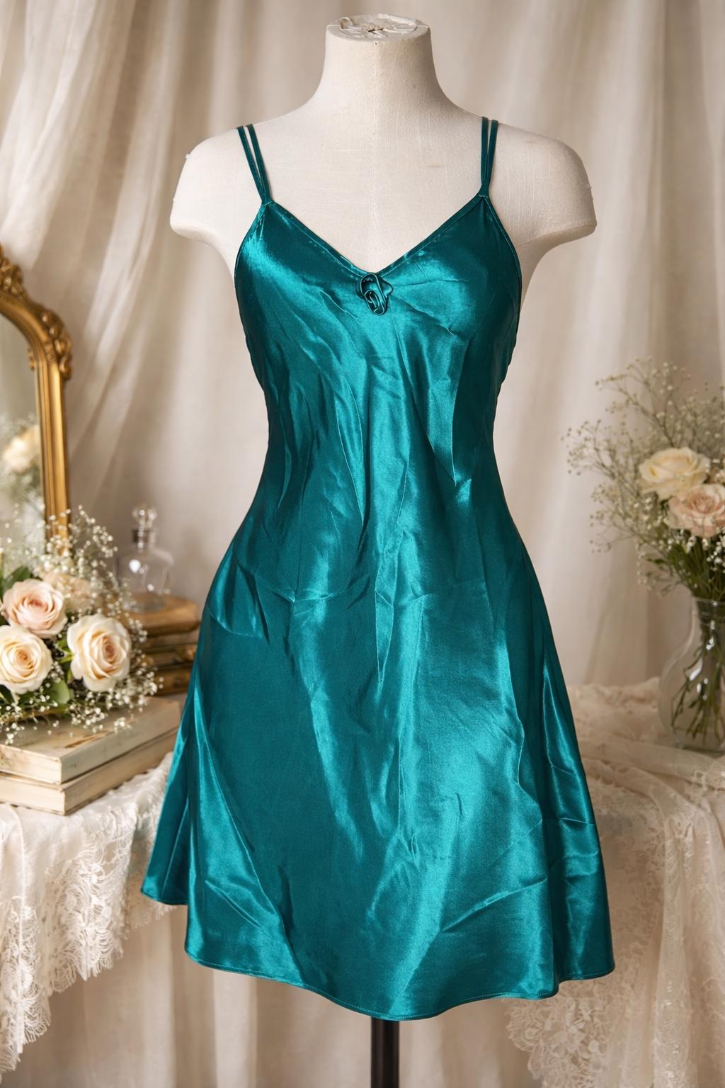 green emerald velvet dress 90's Emerald Green Slip Dress – Unearth Vintage main image 0