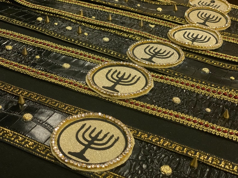 Israelite mitres