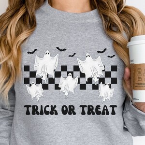 Trick or Treat Sweatshirt, Retro Ghost Sweatshirt, Halloween Sweatshirt, Retro Halloween Sweater, Plus Size Halloween Sweatshirt Vintage