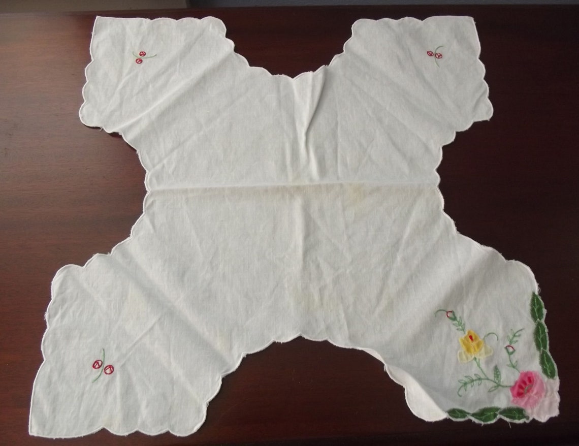 Vintage Bread Basket Liner with applique Please View Etsy