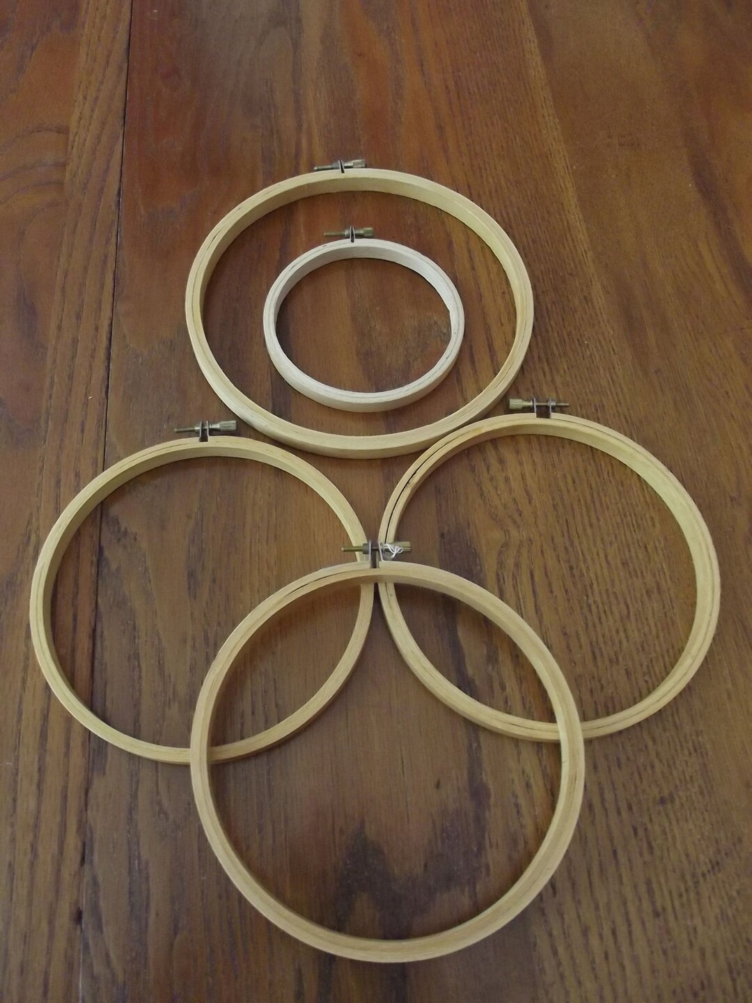 5 Embroidery Hoops Wood Vintage Etsy