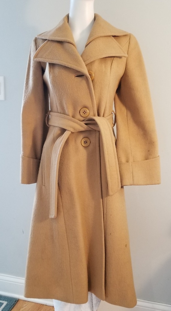 Camel coat - image 1