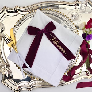 Couvert brodé de ruban de velours | Ruban personnalisé pour décoration de table de mariage et dîner de répétition | Etiquettes de faveur | Marque-places personnalisés