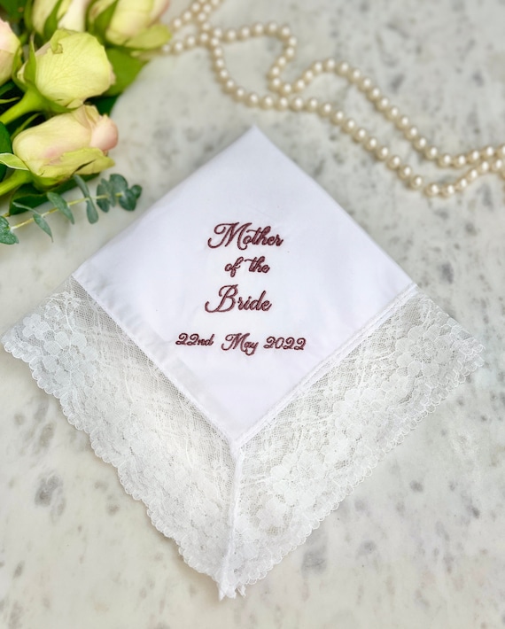 Fazzoletto da sposa per la madre della sposa / fazzoletto di pizzo  personalizzato / regalo per la madre dello sposo / regalo di nozze per i  genitori -  Italia