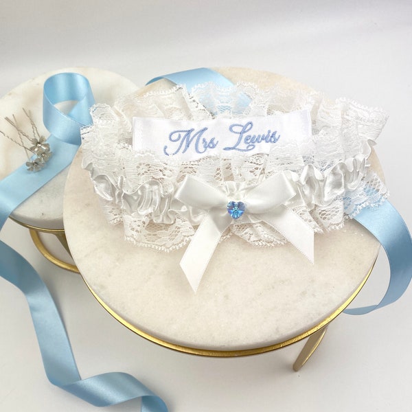 Jarretière bleue pour mariée | Jarretière personnalisée | Jarretière brodée avec Swarovski Heart | Jarretière de mariage en dentelle | Quelque chose de bleu cadeau de mariée