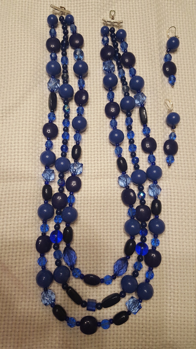 Vintage blue beads and crystals 3 strands with matching leverback dangle earrings