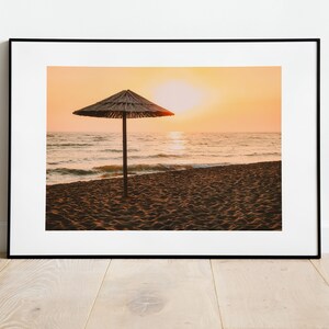 Sunset Beach-print, zomerse strandparasol, zonsondergang op het strand, Ulcinj Print, Montenegro Post Card, Coastal Sunset Print, Instant Download