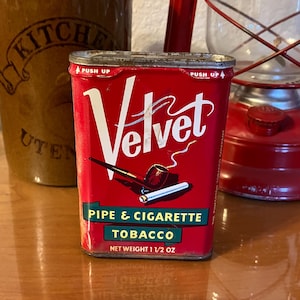 Vintage Velvet Pipe & Cigarette Tobacco Pocket Tin ~ Full w/Paper Insert ~ Pinkerton Co ca 1910s